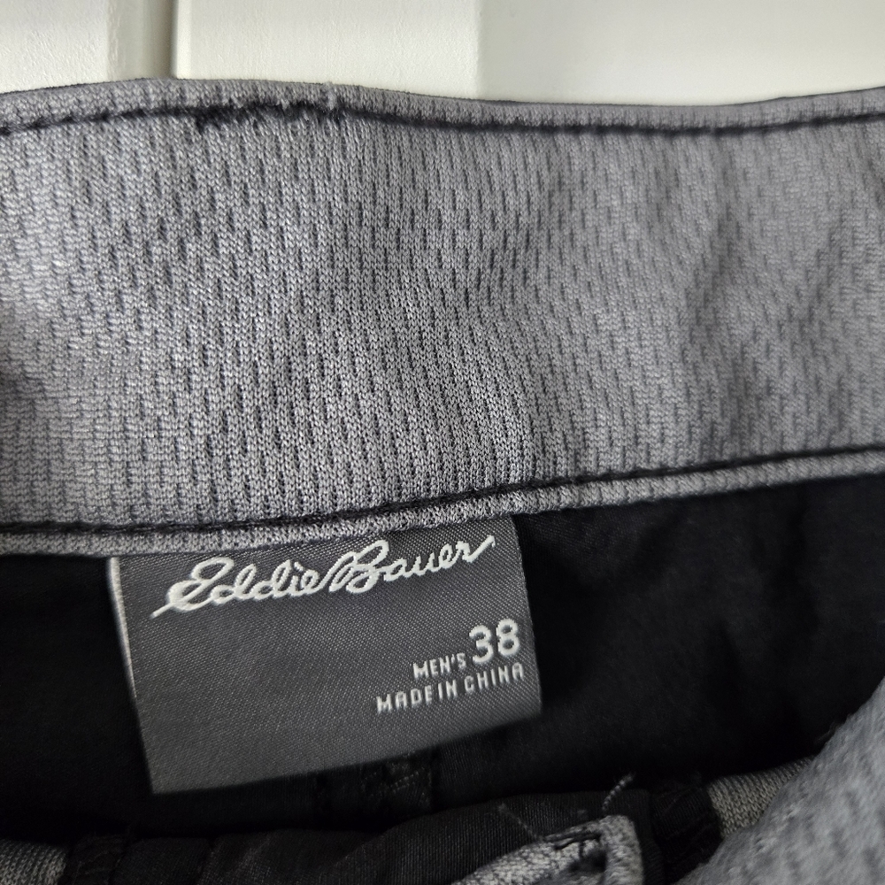 Eddie Bauer Guide Pro Shorts Men's Black Zip Cargo Pocket Nylon Stretch Size 38 - Picture 5 of 13